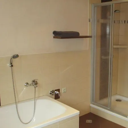 With 2 Bedrooms 度假居